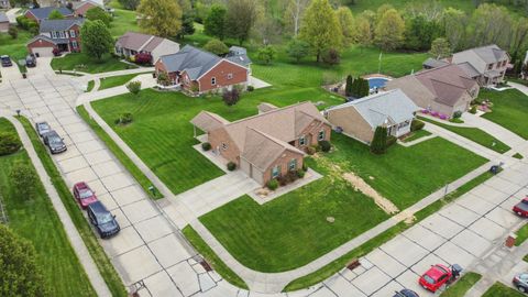 Photo of 8471 Moonstone Court, Florence, KY 41042 (MLS # 641514)