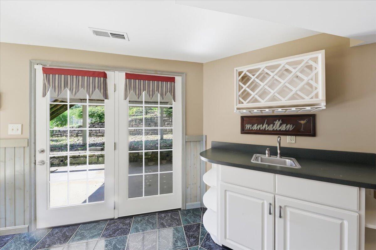 1839 Harmony Hill Dr, Union, KY, 41091, USA, 5 Bedrooms Bedrooms, ,5 BathroomsBathrooms,Residential,Pending,1839 Harmony Hill Dr,644213