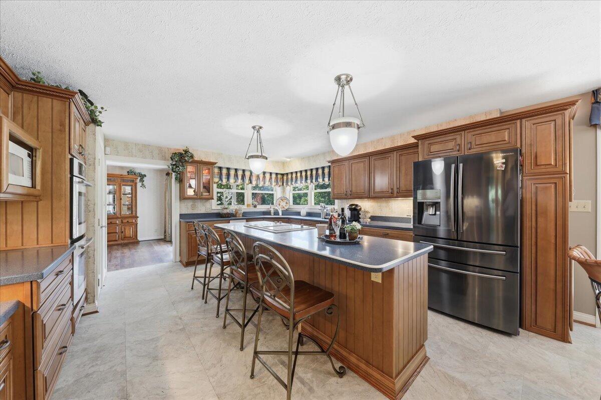 1839 Harmony Hill Dr, Union, KY, 41091, USA, 5 Bedrooms Bedrooms, ,5 BathroomsBathrooms,Residential,Pending,1839 Harmony Hill Dr,644213