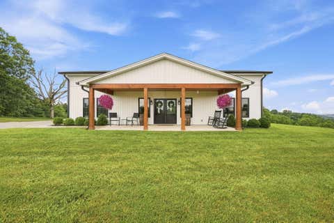 Photo for 400 Stringtown Road