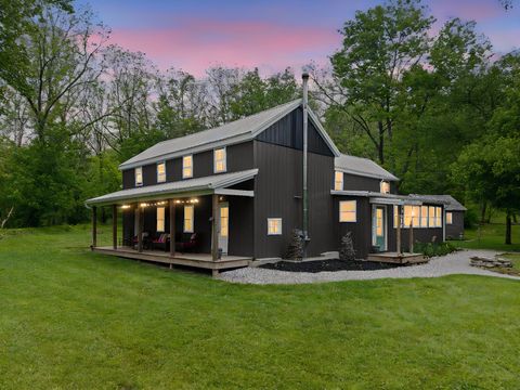 Photo of 925 Lockmier Road, Augusta, KY 41002 (MLS # 643192)