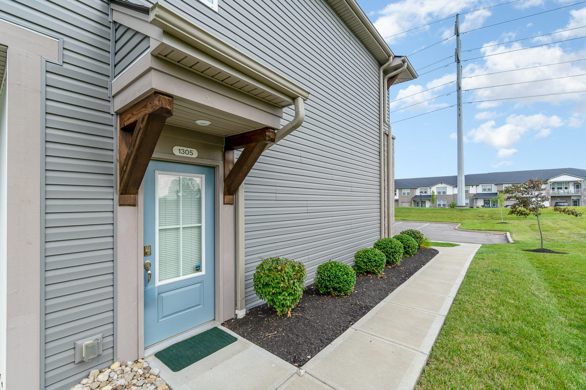 Florence, Kentucky 41042, United States, 2 Bedrooms Bedrooms, ,2 BathroomsBathrooms,Residential,Active,173447