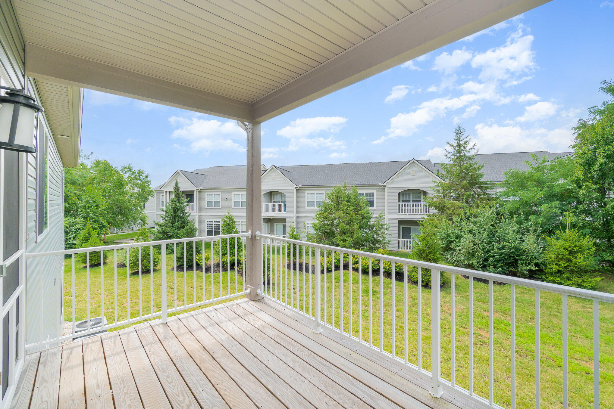 Florence, Kentucky 41042, United States, 2 Bedrooms Bedrooms, ,2 BathroomsBathrooms,Residential,Active,173447