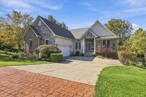 Photo of 812 Keeneland Green Drive, Union, KY 41091 (MLS # 647839)