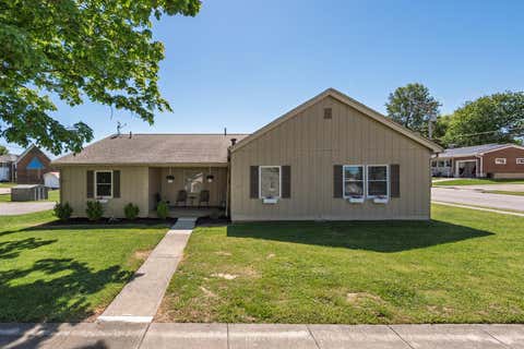 Photo of 310 Maple Avenue, Falmouth, KY 41040 (MLS # 642518)