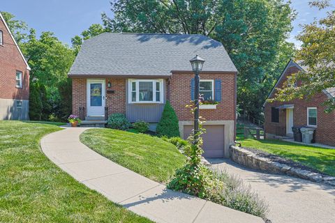 Photo of 30 E Lakeside Avenue, Lakeside Park, KY 41017 (MLS # 644576)