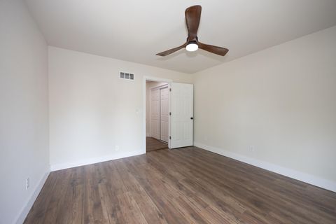 Tiny photo for 106 Ward Avenue, Bellevue, KY 41073 (MLS # 635106)