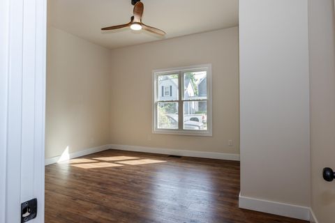 Tiny photo for 106 Ward Avenue, Bellevue, KY 41073 (MLS # 635106)