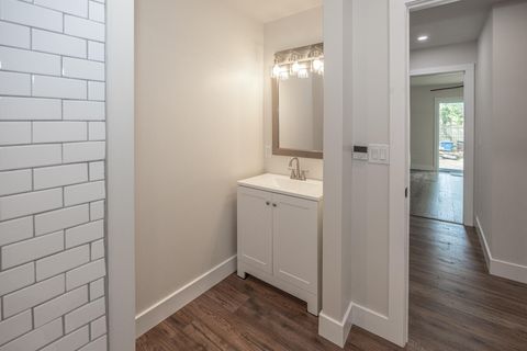 Tiny photo for 106 Ward Avenue, Bellevue, KY 41073 (MLS # 635106)