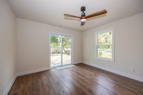 Tiny photo for 106 Ward Avenue, Bellevue, KY 41073 (MLS # 635106)