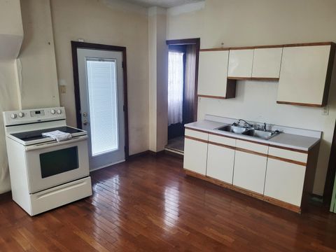 Tiny photo for 330 W 9th Street W, Newport, KY 41071 (MLS # 638258)