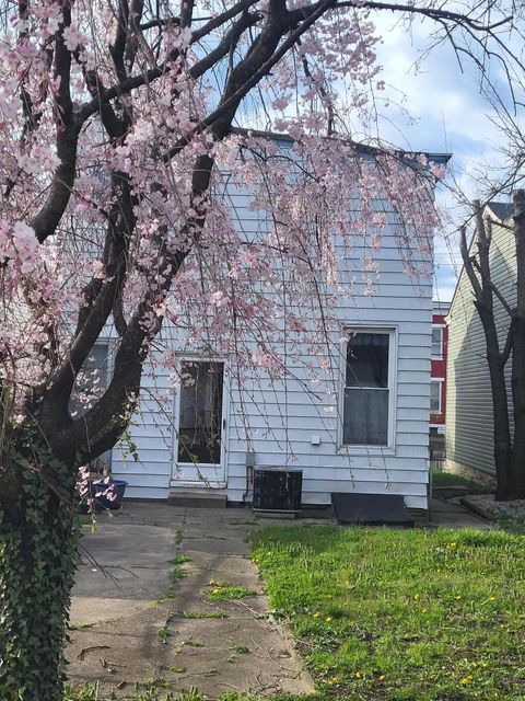 Tiny photo for 330 W 9th Street W, Newport, KY 41071 (MLS # 638258)