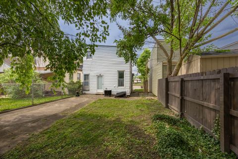 Tiny photo for 330 W 9th Street W, Newport, KY 41071 (MLS # 638258)