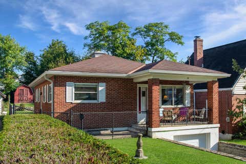 Photo of 16 E 43rd Street, Latonia, KY 41015 (MLS # 645338)