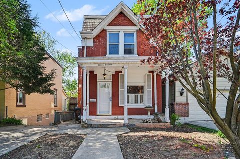 Photo of 1114 Vine Street, Newport, KY 41071 (MLS # 641495)