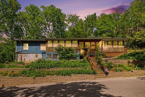 Photo of 1760 Montague Road, Ludlow, KY 41016 (MLS # 641815)