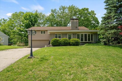 Photo of 175 Miami Parkway, Fort Thomas, KY 41075 (MLS # 642508)