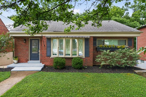 Photo of 144 Summit Avenue, Fort Thomas, KY 41075 (MLS # 644619)