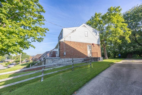 Tiny photo for 1 N Sherry Lane, Bellevue, KY 41073 (MLS # 646124)
