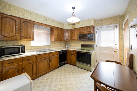 Tiny photo for 1 N Sherry Lane, Bellevue, KY 41073 (MLS # 646124)