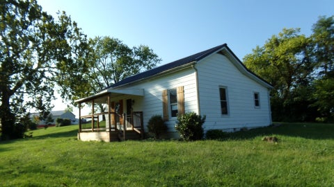 Photo for 1585 Squiresville Road