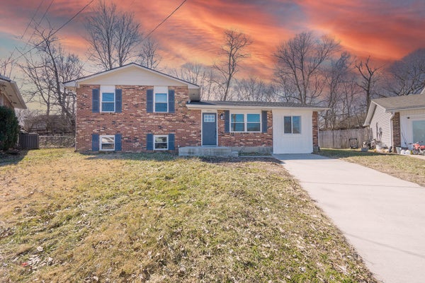 3724 JACQUELINE DR, ERLANGER, KY 41018 - Image c2de687d09a43a737012ea2d1d9f1246/104195637