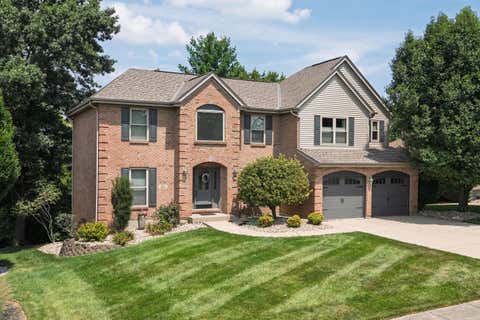 Photo of 136 Carriage Park Drive, Alexandria, KY 41001 (MLS # 645319)