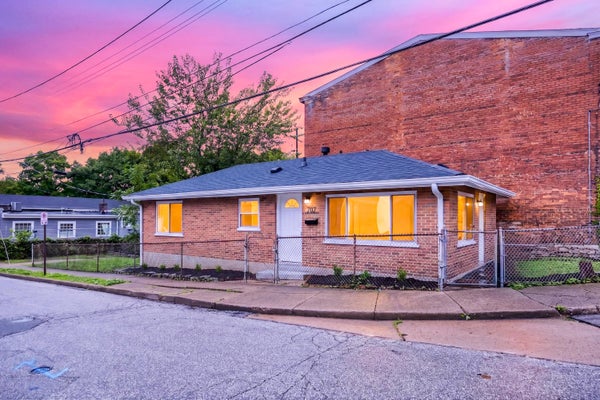 902 BAKER ST, COVINGTON, KY 41011 - Image e07f6301468de31fd1a3789a8aeb6c18/4118315569