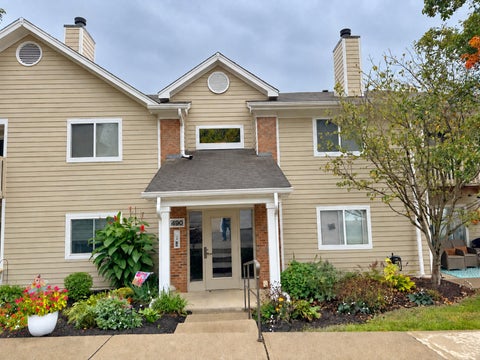 Photo for 490 Lakeview Drive 7