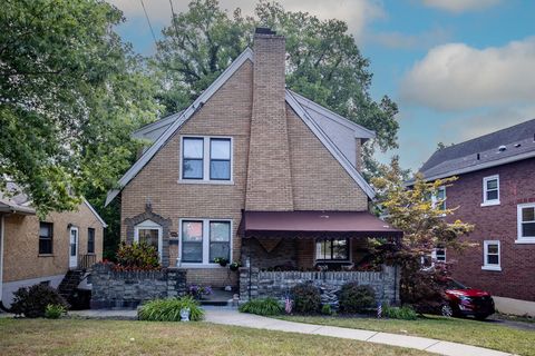 Photo for 104 Memorial Parkway, Newport, KY 41071 (MLS # 605900)