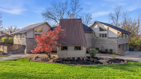 Photo of 60 Winston Hill Road, Fort Thomas, KY 41075 (MLS # 641522)