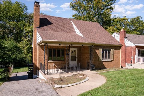 Photo of 1147 Waterworks Road, Fort Thomas, KY 41075 (MLS # 636833)