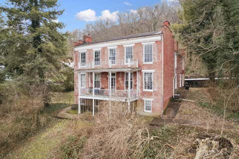 Photo for 331 W 3rd Street