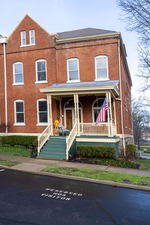 Tiny photo for 15 Greene Street, Fort Thomas, KY 41075 (MLS # 640394)