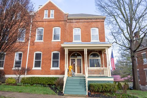 Tiny photo for 15 Greene Street, Fort Thomas, KY 41075 (MLS # 640394)