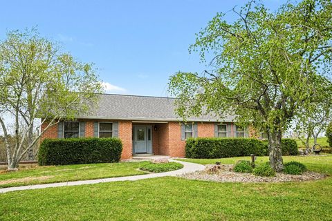 Photo of 163 Blackburn Road, Butler, KY 41006 (MLS # 641532)