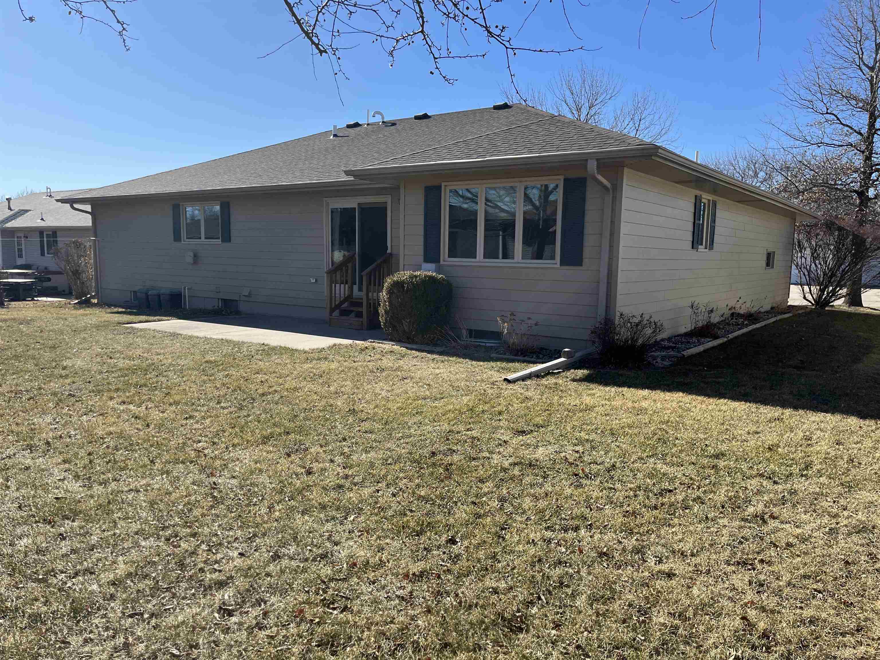 Norfolk, Nebraska 68701, United States, 4 Bedrooms Bedrooms, ,3 BathroomsBathrooms,Residential,Pending,12616