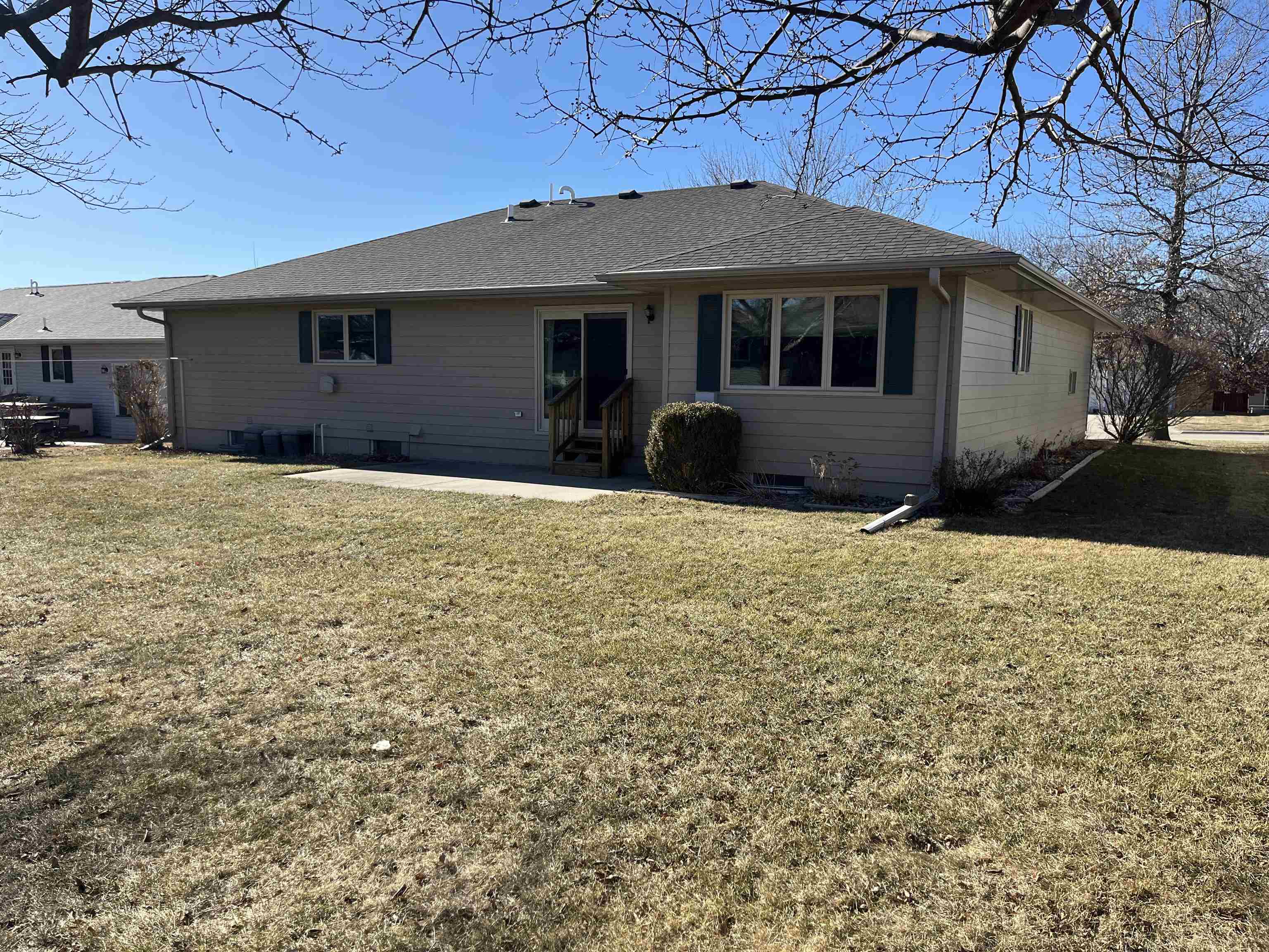 Norfolk, Nebraska 68701, United States, 4 Bedrooms Bedrooms, ,3 BathroomsBathrooms,Residential,Pending,12616