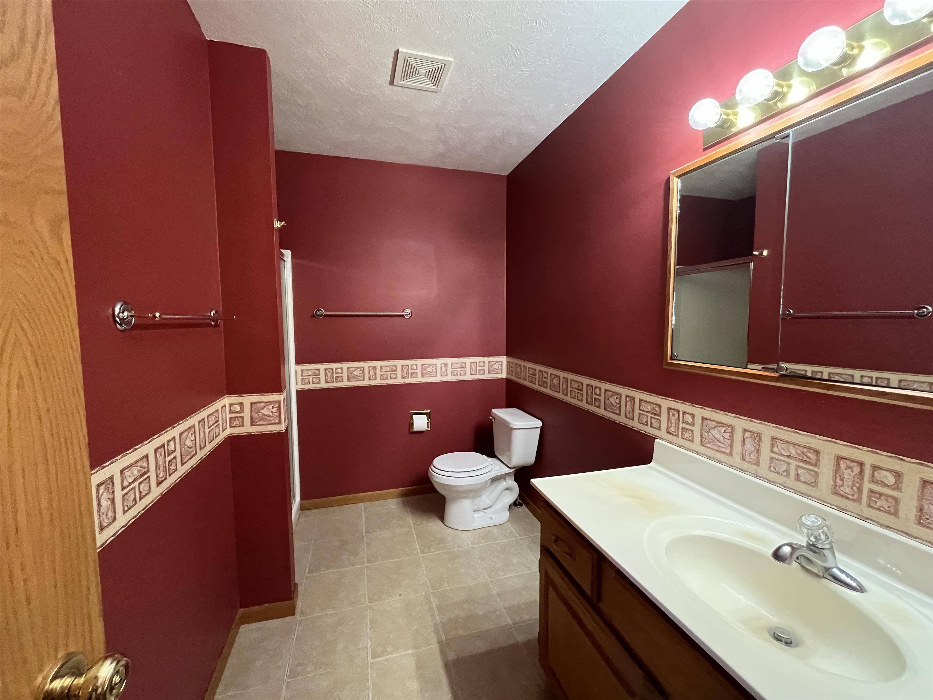 Norfolk, Nebraska 68701, United States, 4 Bedrooms Bedrooms, ,3 BathroomsBathrooms,Residential,Pending,12616