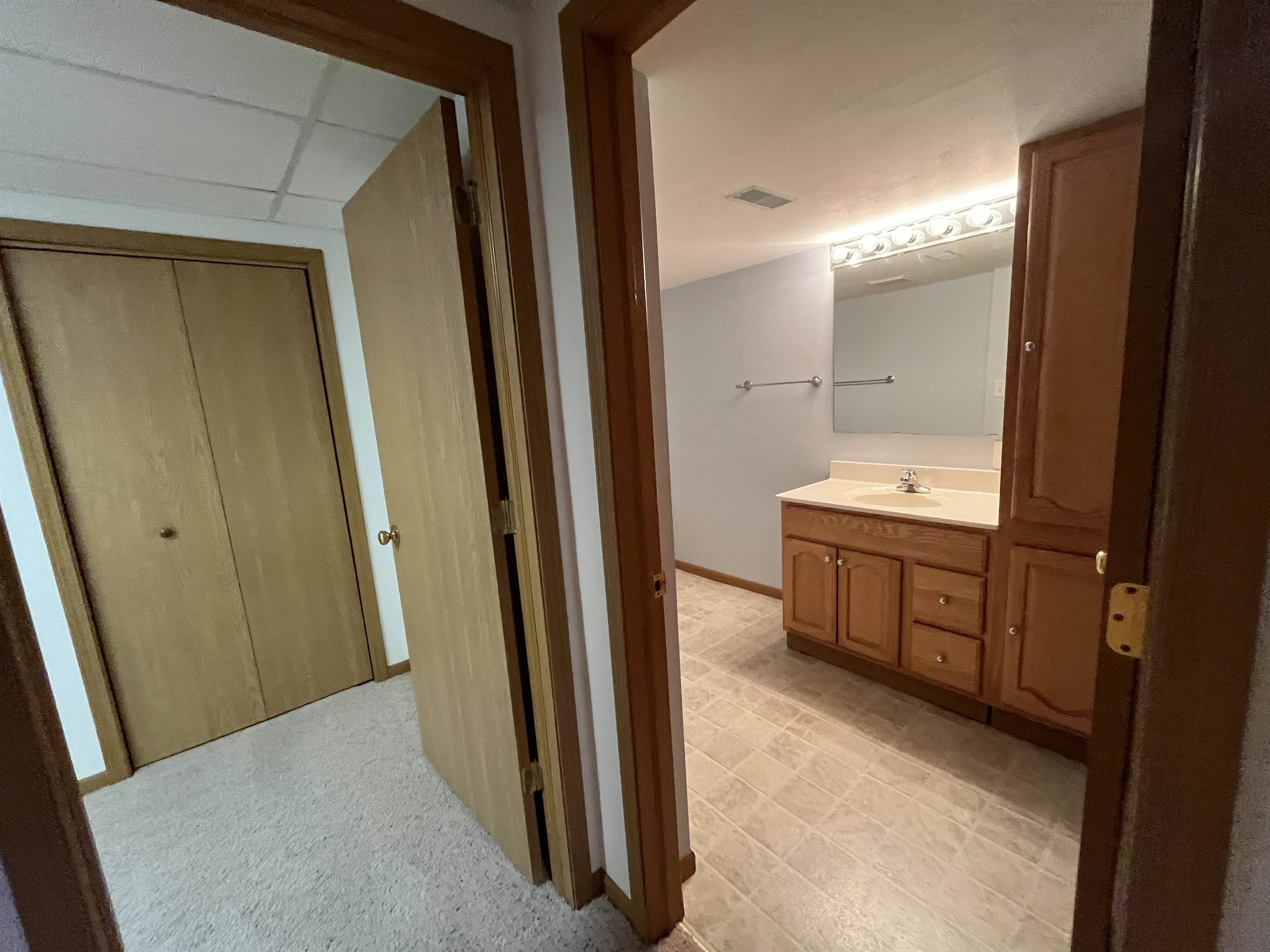 Norfolk, Nebraska 68701, United States, 4 Bedrooms Bedrooms, ,3 BathroomsBathrooms,Residential,Pending,12616