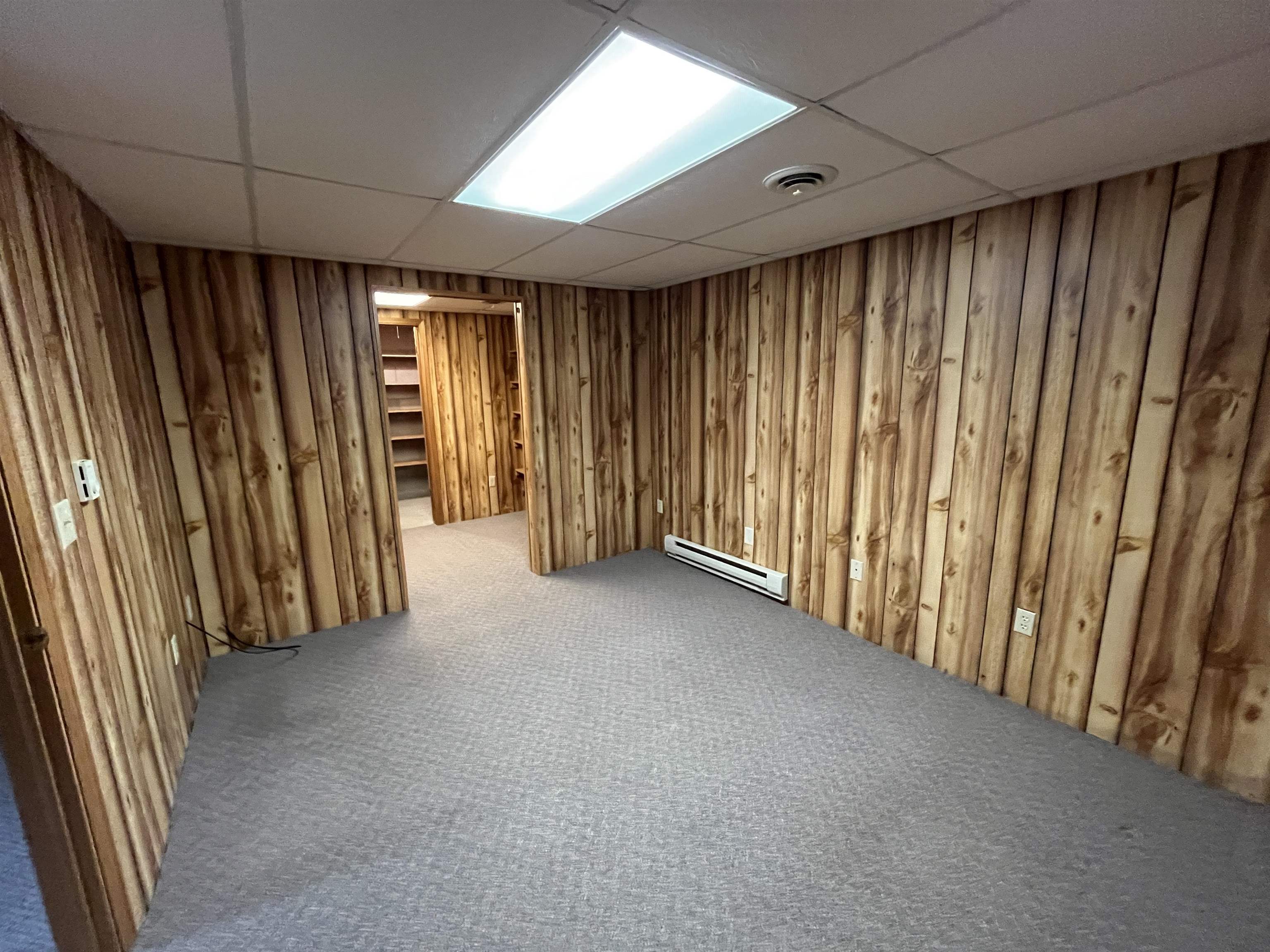 Norfolk, Nebraska 68701, United States, 4 Bedrooms Bedrooms, ,3 BathroomsBathrooms,Residential,Pending,12616