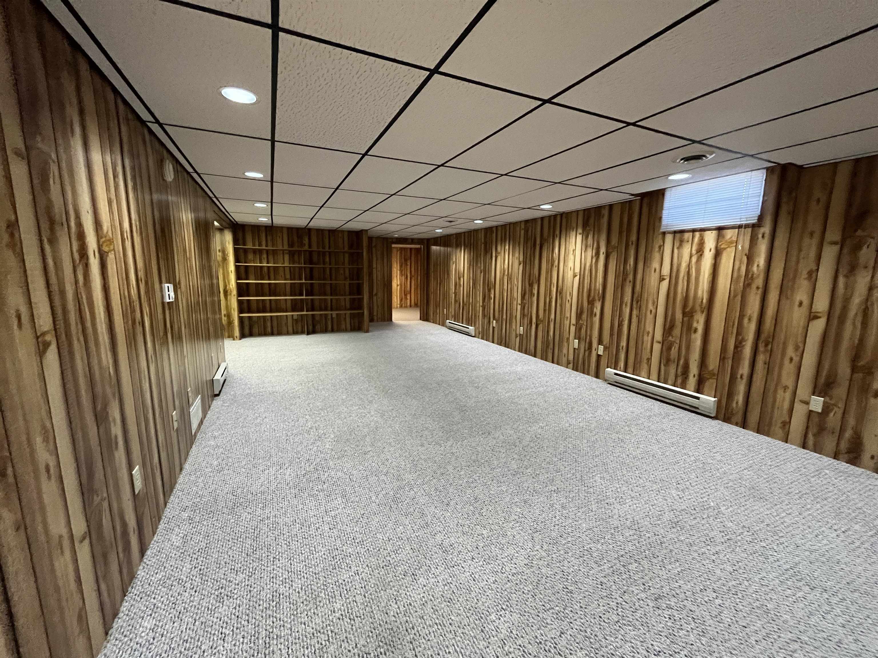 Norfolk, Nebraska 68701, United States, 4 Bedrooms Bedrooms, ,3 BathroomsBathrooms,Residential,Pending,12616