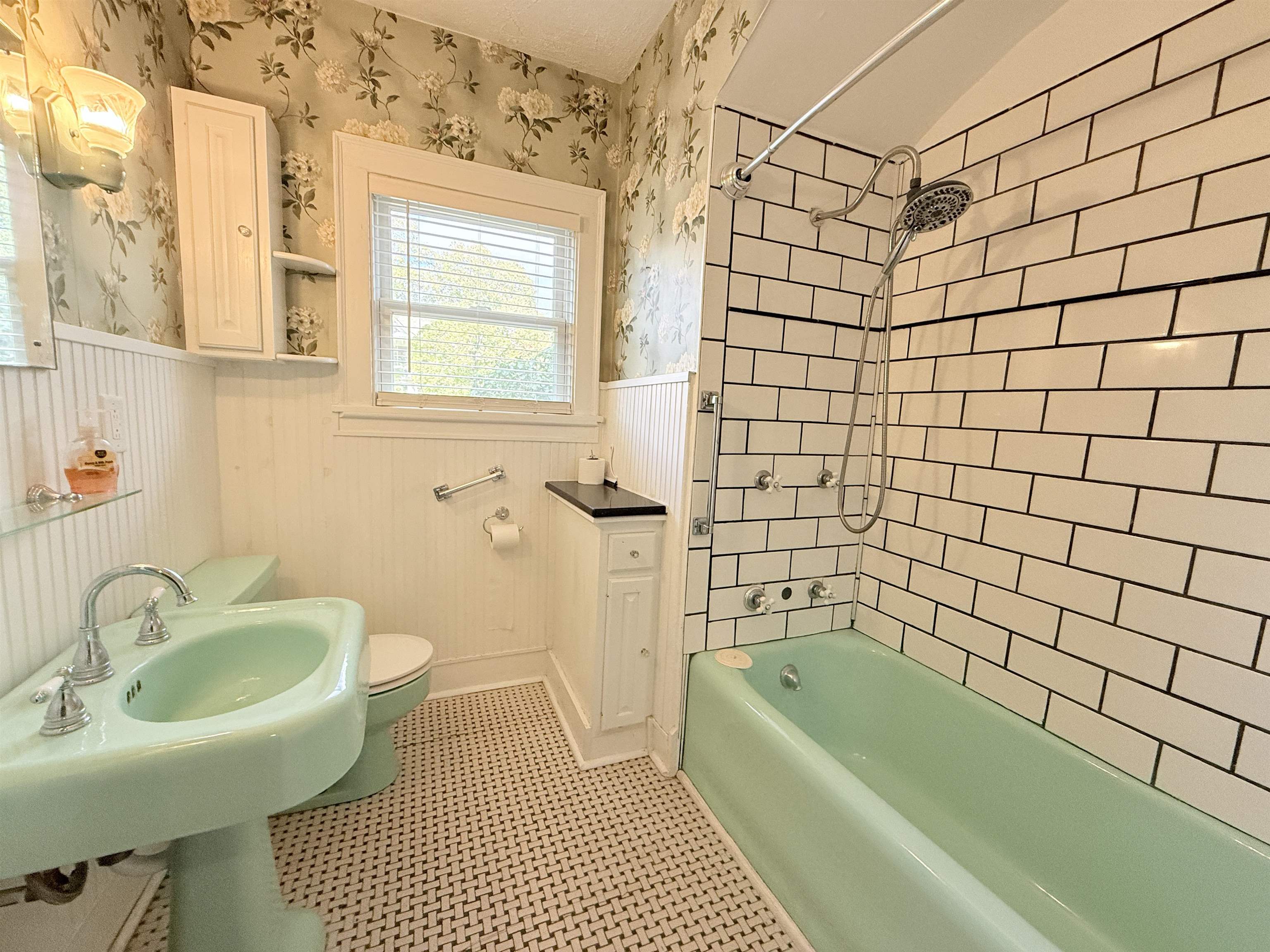 Meadow Grove, Nebraska 68752, United States, 3 Bedrooms Bedrooms, ,3 BathroomsBathrooms,Residential,Active,236621