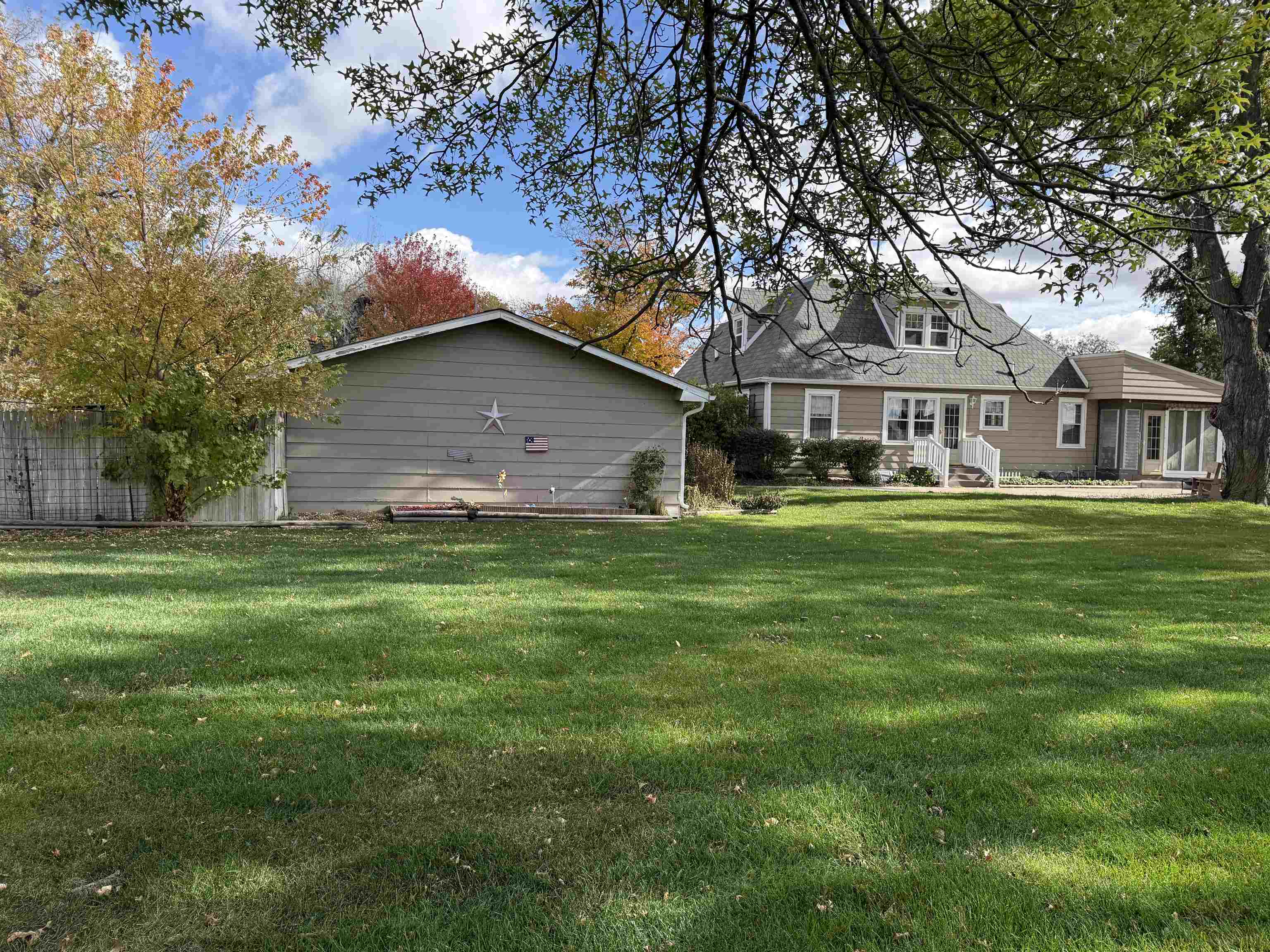 Meadow Grove, Nebraska 68752, United States, 3 Bedrooms Bedrooms, ,3 BathroomsBathrooms,Residential,Active,236621