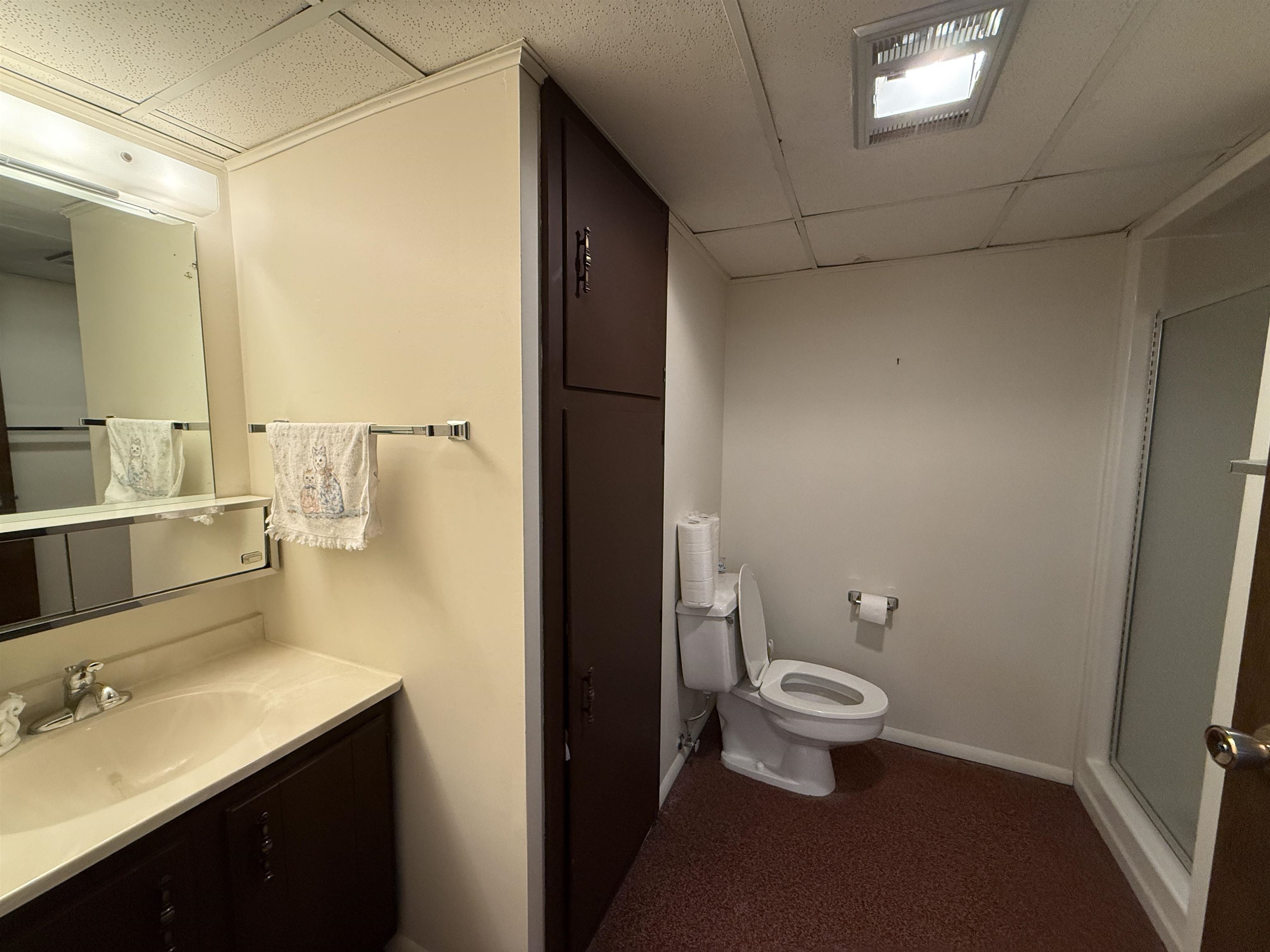 Norfolk, Nebraska 68701, United States, 3 Bedrooms Bedrooms, ,3 BathroomsBathrooms,Residential,Pending,13075