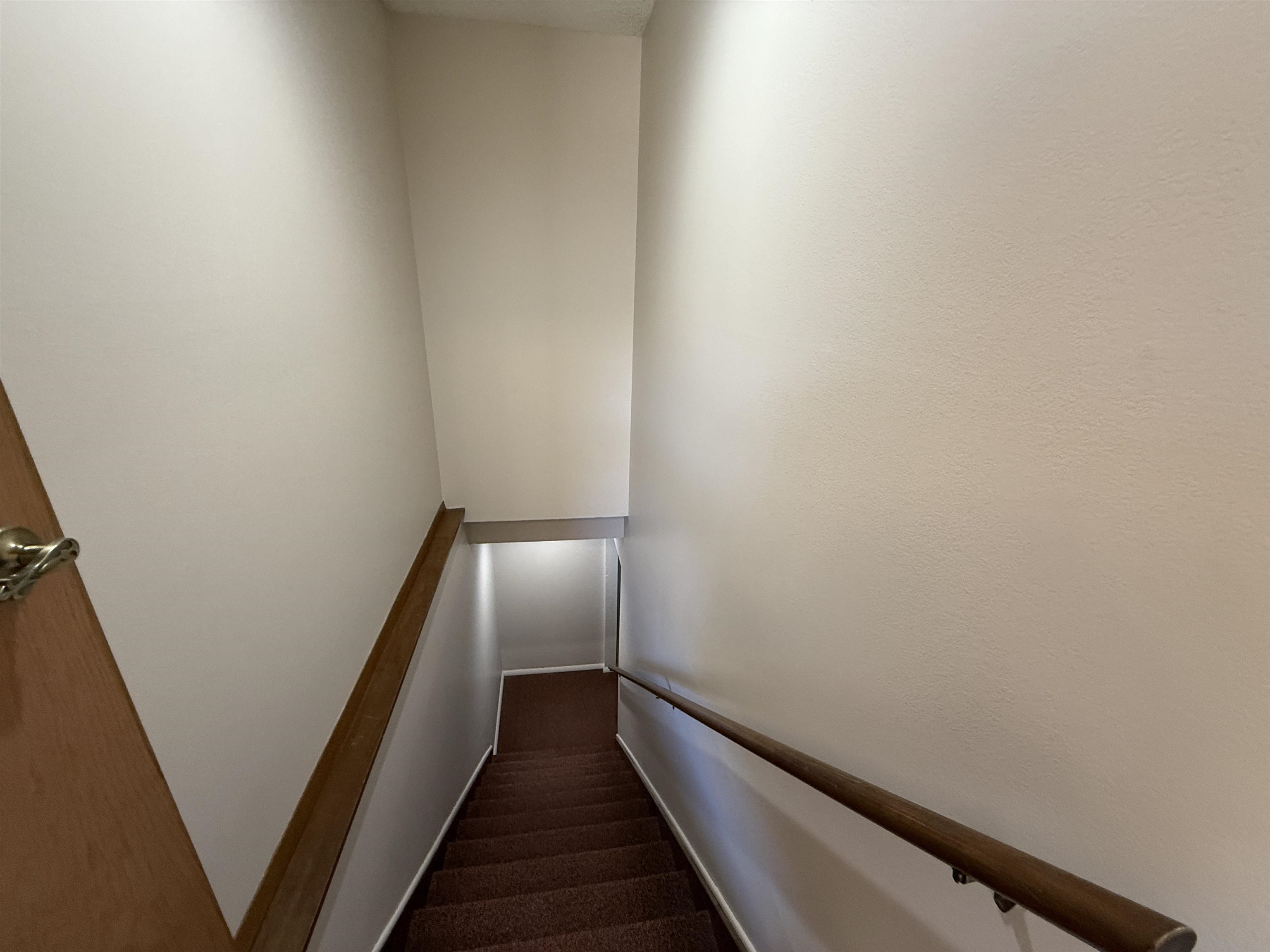 Norfolk, Nebraska 68701, United States, 3 Bedrooms Bedrooms, ,3 BathroomsBathrooms,Residential,Pending,13075