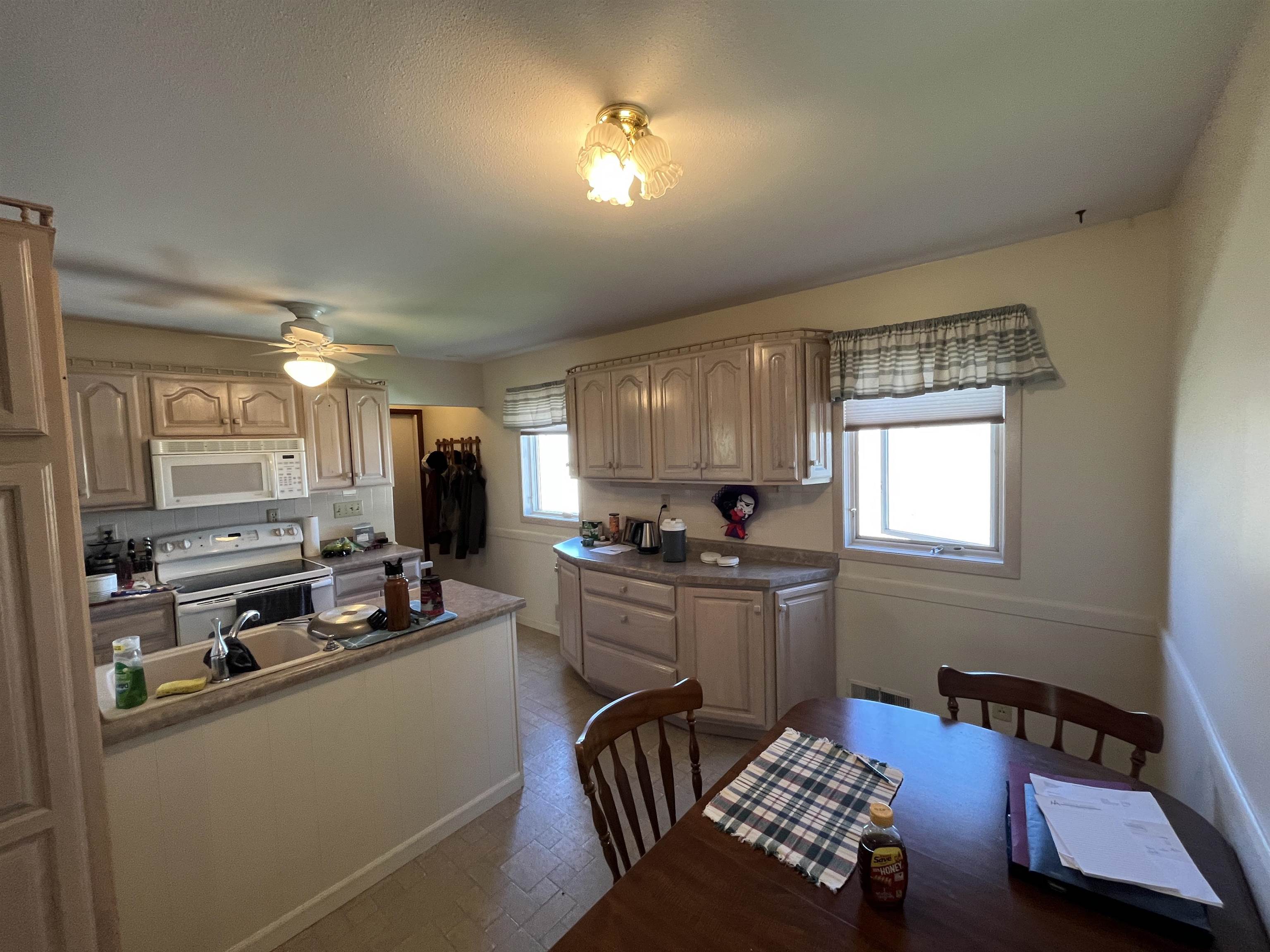 Wayne, Nebraska 68787, United States, 2 Bedrooms Bedrooms, ,2 BathroomsBathrooms,Residential,Active,125222