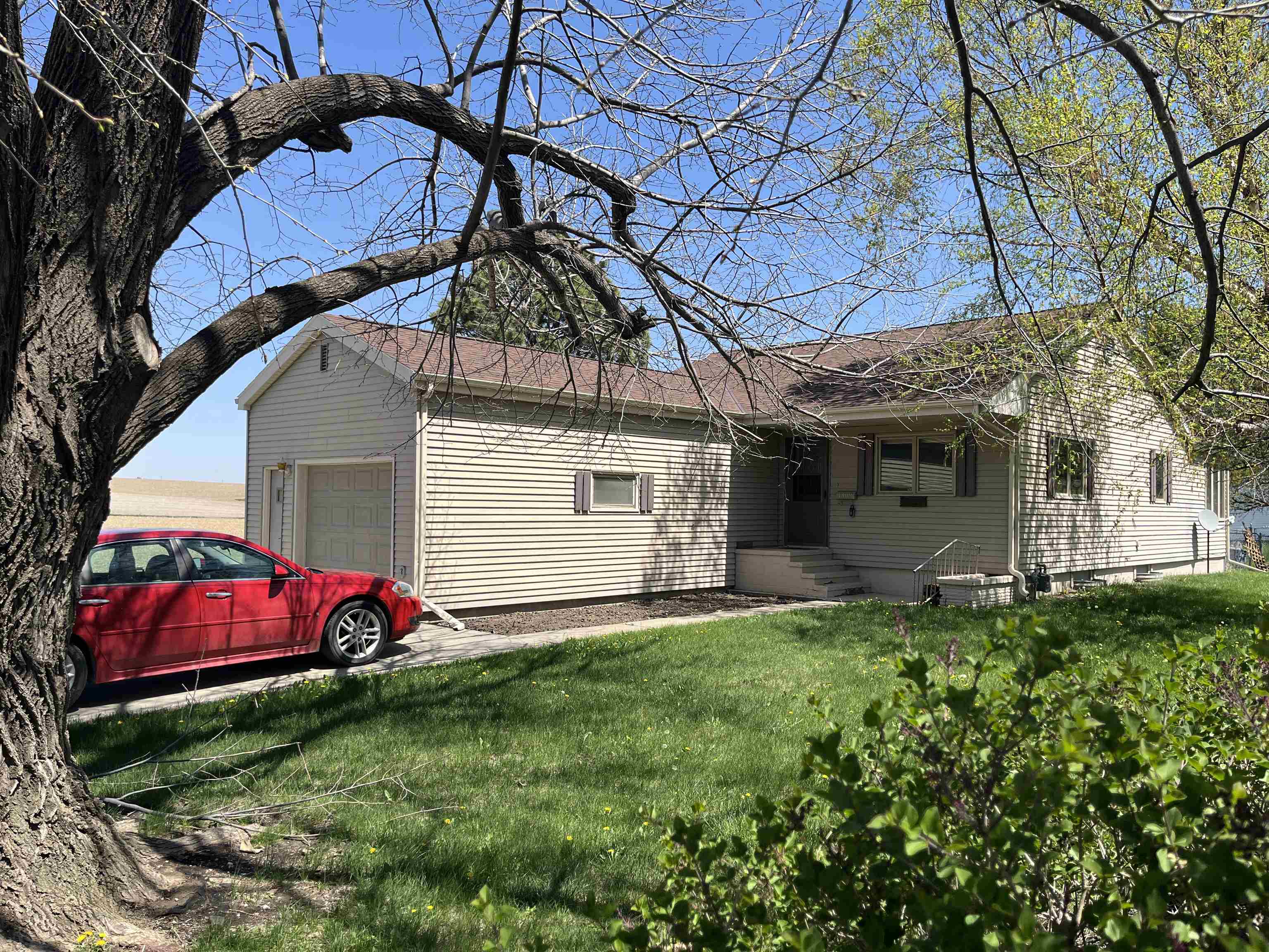 Wayne, Nebraska 68787, United States, 2 Bedrooms Bedrooms, ,2 BathroomsBathrooms,Residential,Active,125222