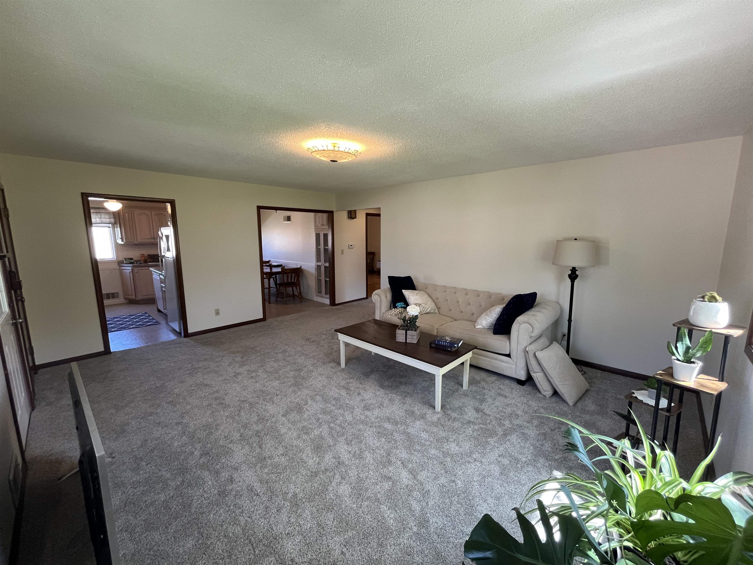 Wayne, Nebraska 68787, United States, 2 Bedrooms Bedrooms, ,2 BathroomsBathrooms,Residential,Active,125222