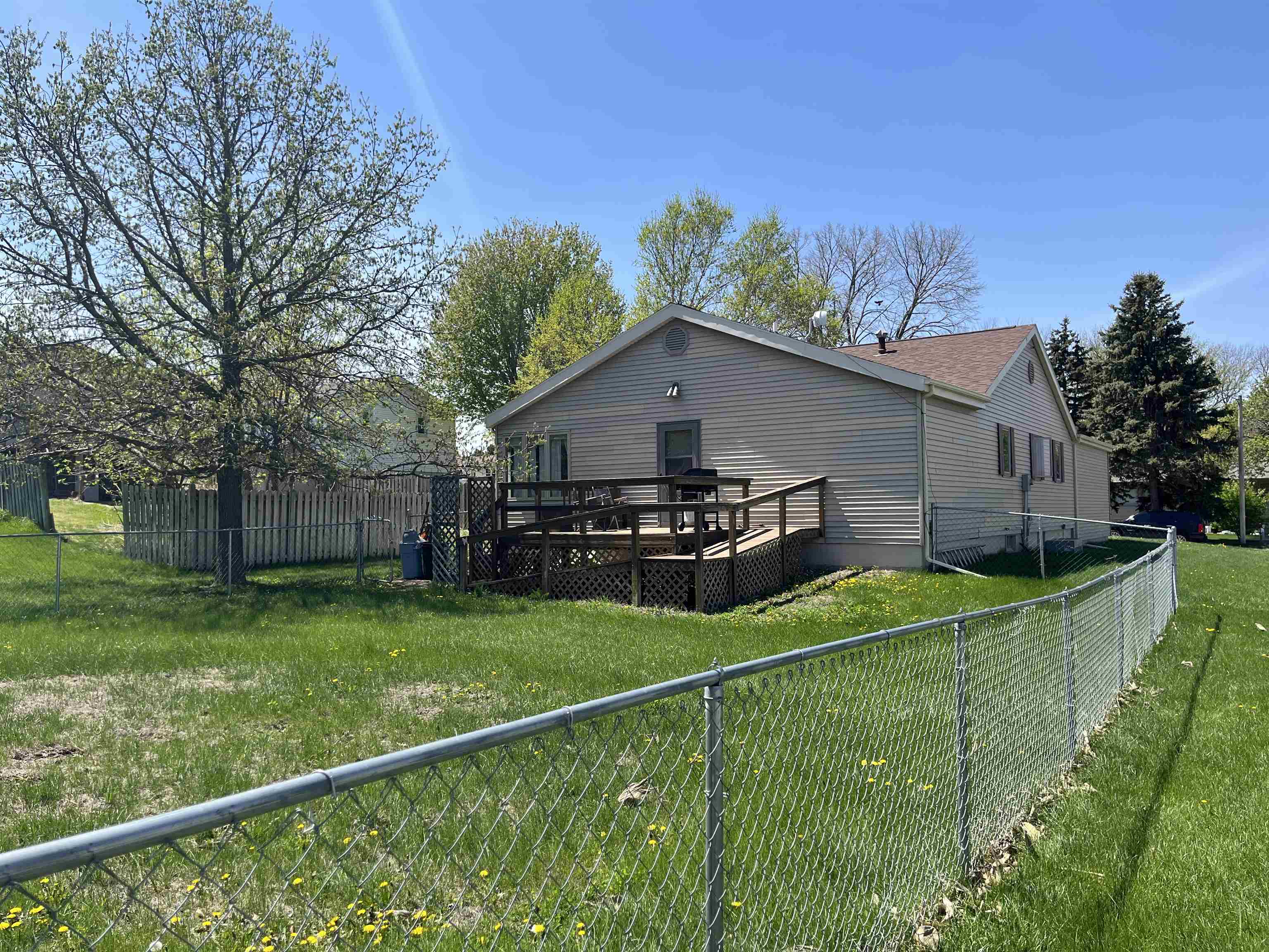 Wayne, Nebraska 68787, United States, 2 Bedrooms Bedrooms, ,2 BathroomsBathrooms,Residential,Active,125222